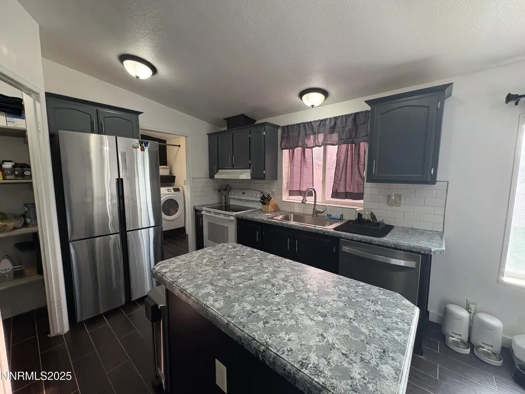 4260 Bonanza Winnemucca NV 89445