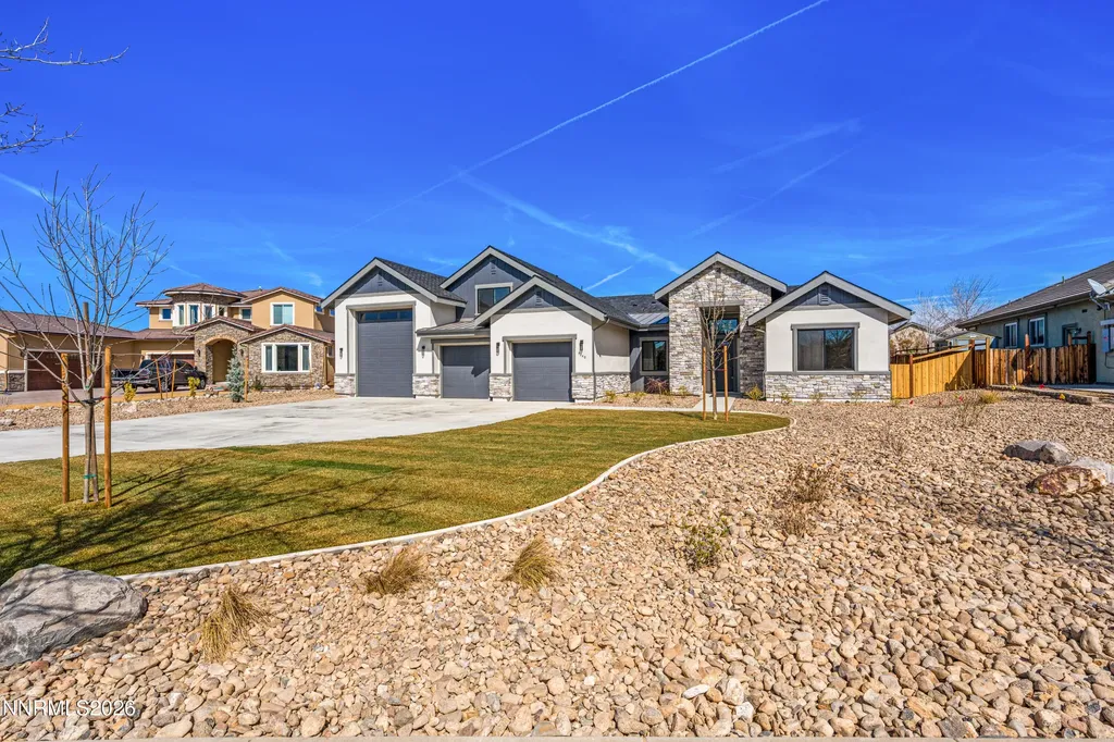 7240 Silver King Sparks NV 89436