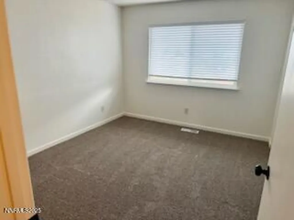 10350 Silver Spur Reno NV 89508
