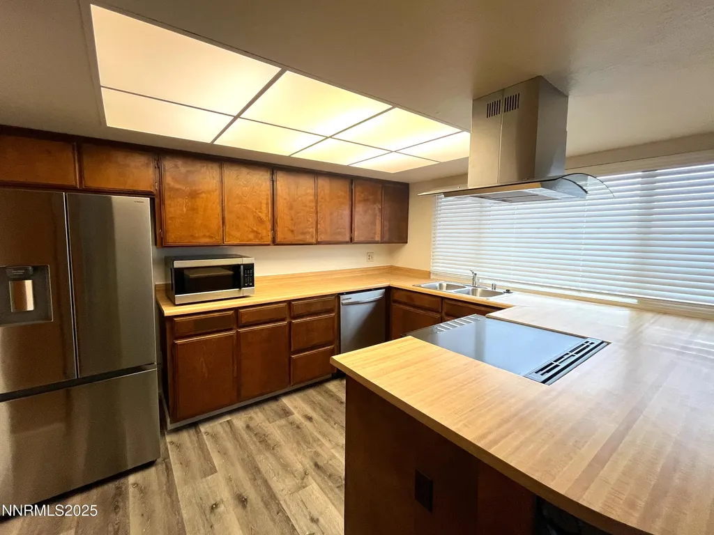 10350 Silver Spur Reno NV 89508