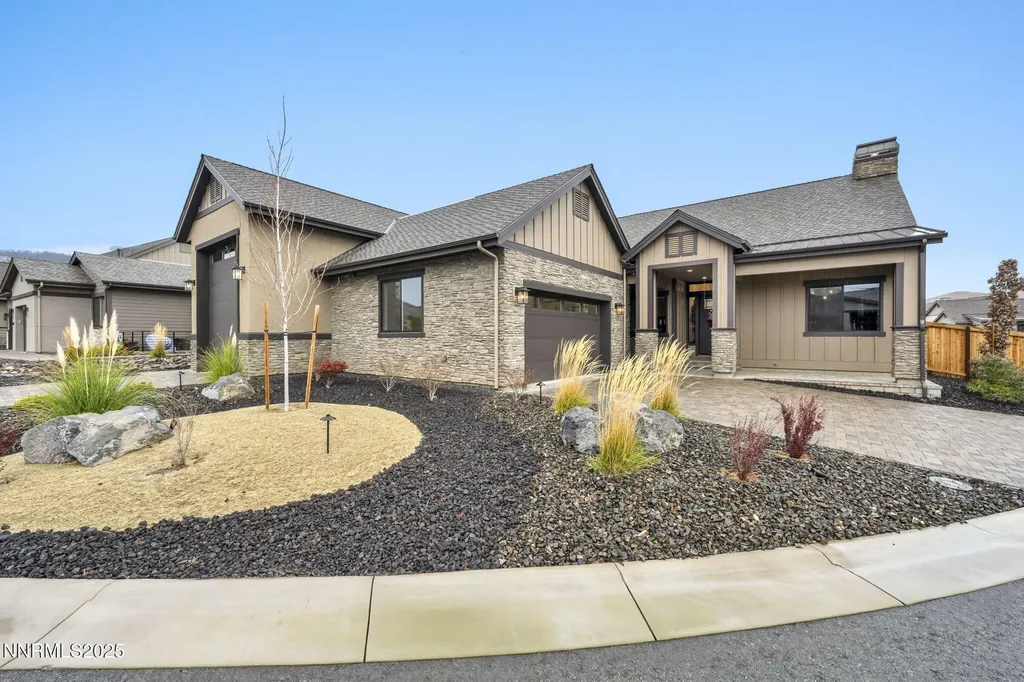 3270 Red Leaf Carson City NV 89703