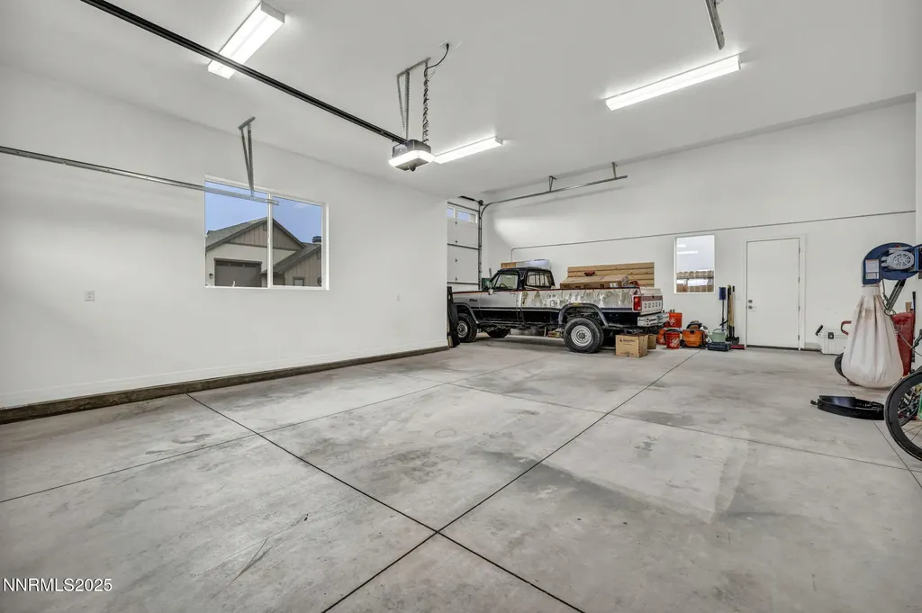 3270 Red Leaf Carson City NV 89703