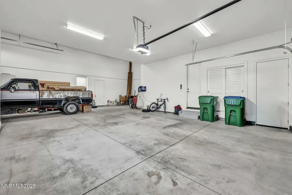 3270 Red Leaf Carson City NV 89703