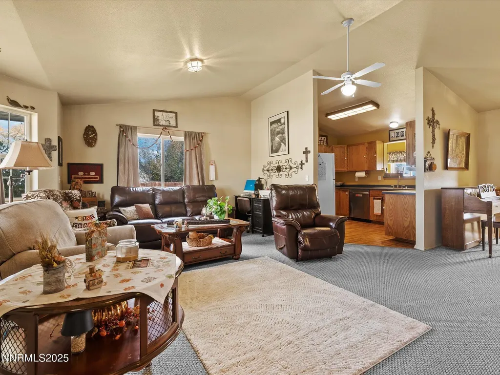 215 Hunter Park Fallon NV 89406