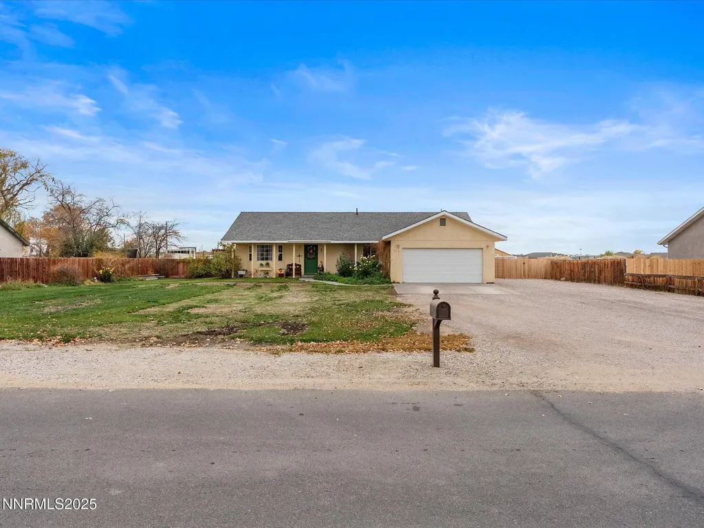 215 Hunter Park Fallon NV 89406