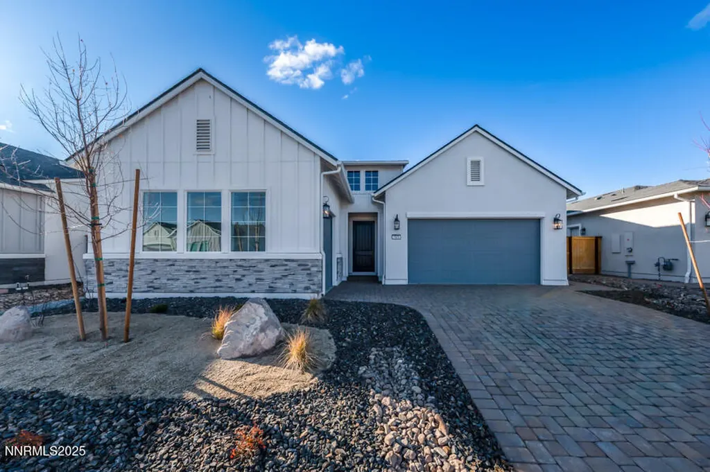 7505 Fallen Grove Sparks NV 89436