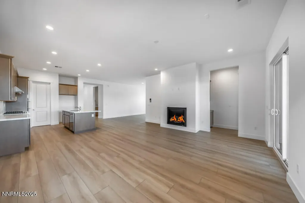 2376 Newberry Sparks NV 89436