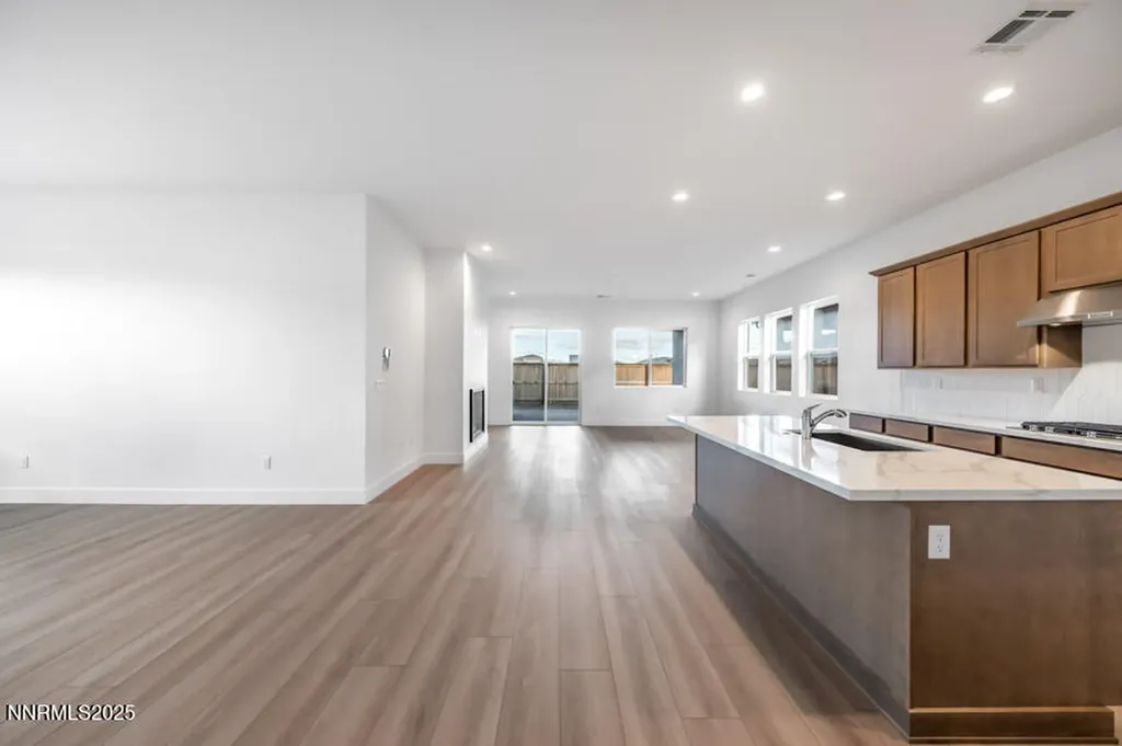 2376 Newberry Sparks NV 89436