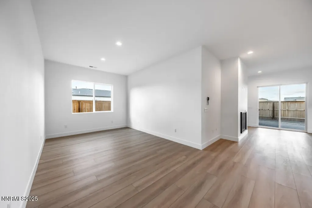 2376 Newberry Sparks NV 89436