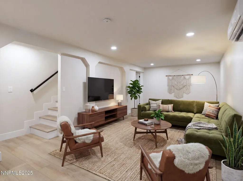 1418 Lander Reno NV 89509