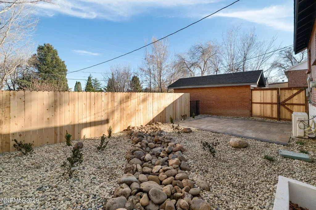 1418 Lander Reno NV 89509