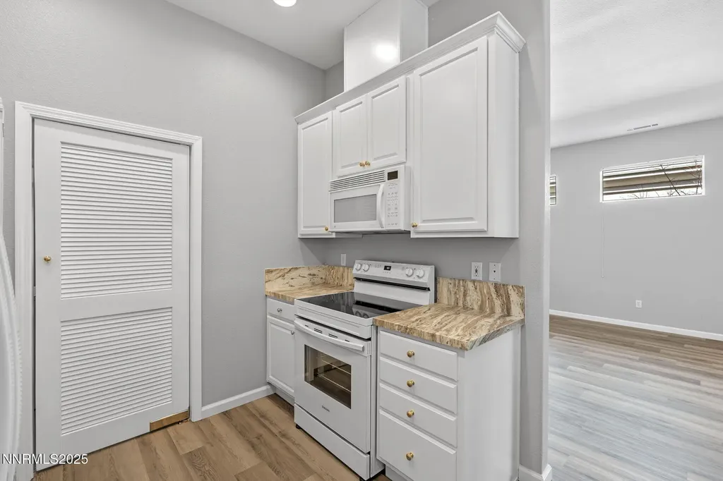 412 Sierra Leaf Reno NV 89511