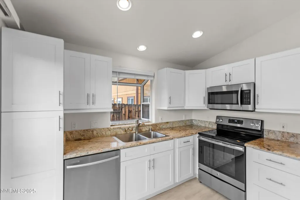 6530 Fall River Reno NV 89523