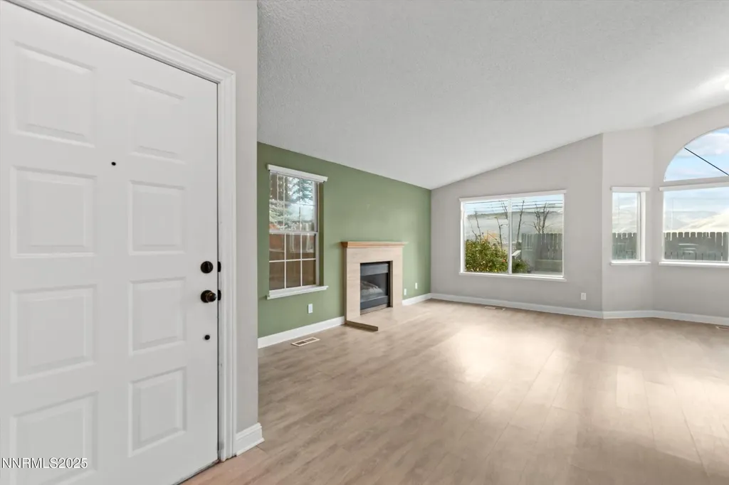 6530 Fall River Reno NV 89523