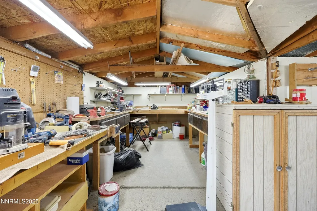 5225 Deodar Silver Springs NV 89429