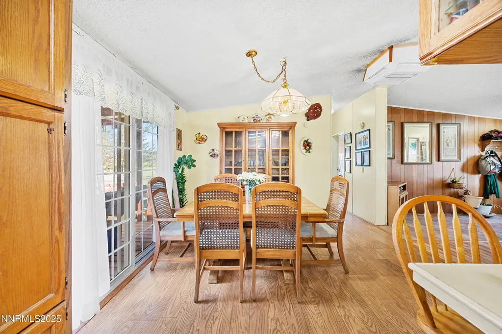 5225 Deodar Silver Springs NV 89429