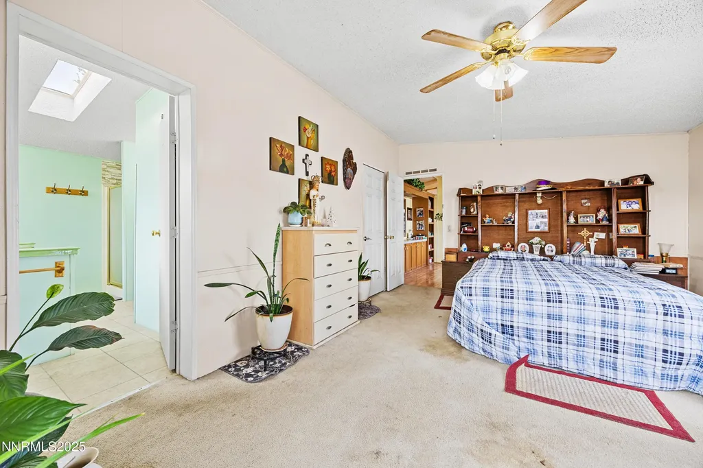 5225 Deodar Silver Springs NV 89429