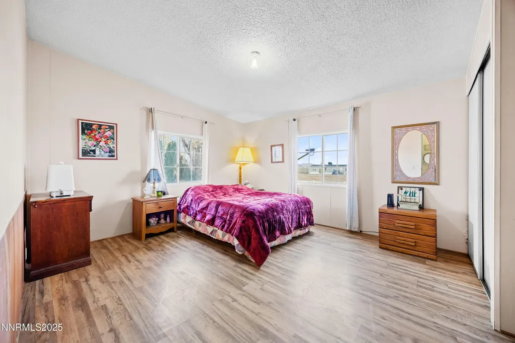 5225 Deodar Silver Springs NV 89429
