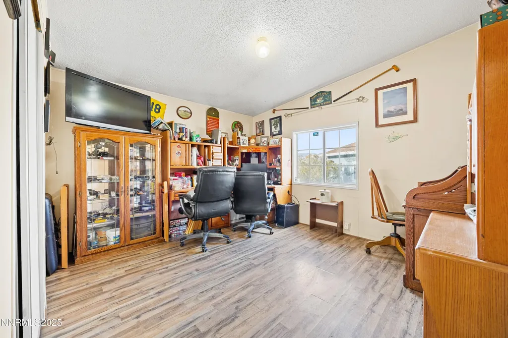 5225 Deodar Silver Springs NV 89429
