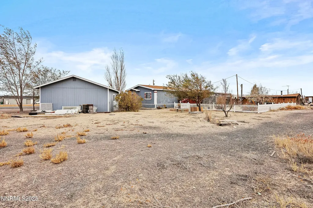 5225 Deodar Silver Springs NV 89429