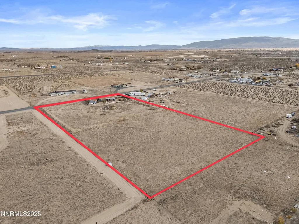 5225 Deodar Silver Springs NV 89429