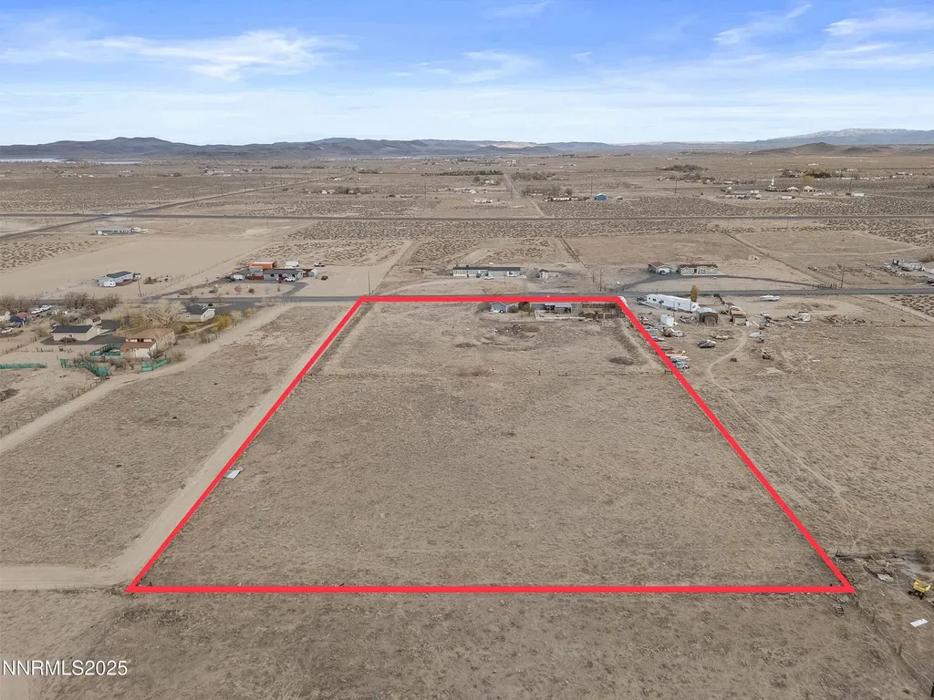 5225 Deodar Silver Springs NV 89429