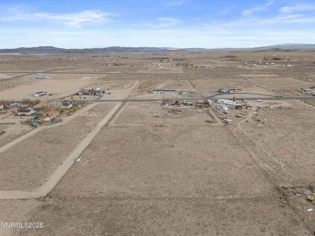 5225 Deodar Silver Springs NV 89429