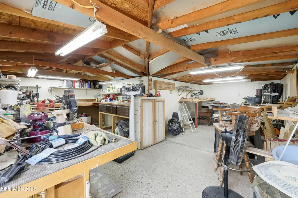 5225 Deodar Silver Springs NV 89429