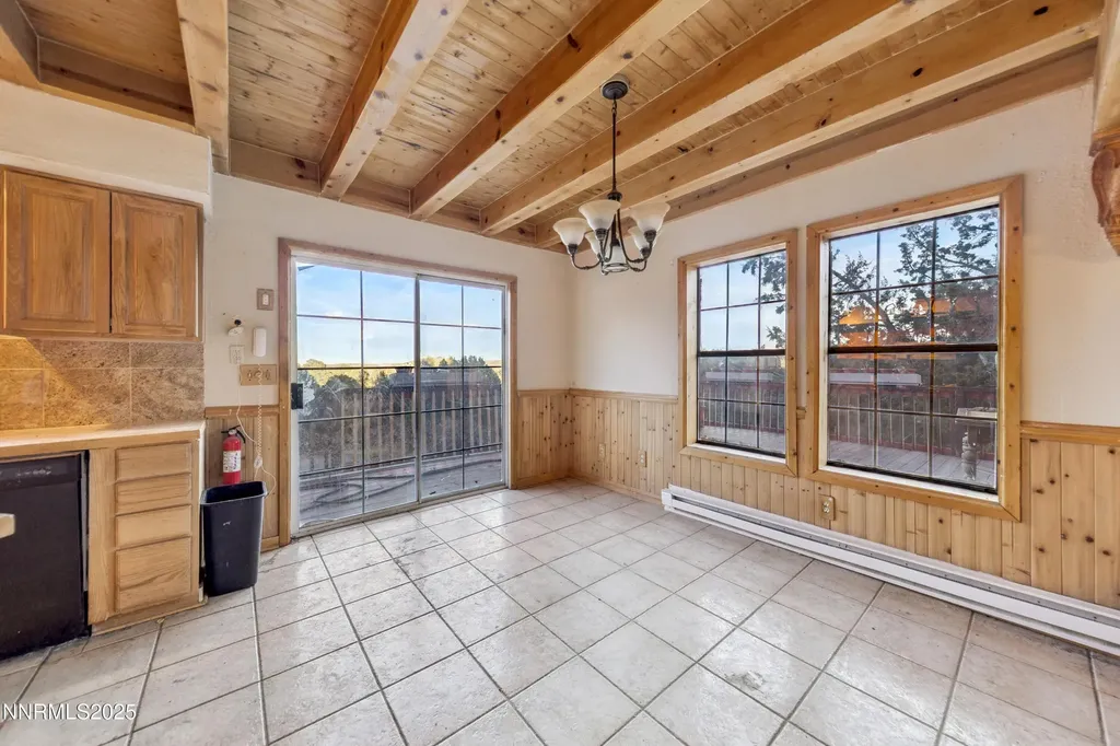 21565 Dortort Reno NV 89521
