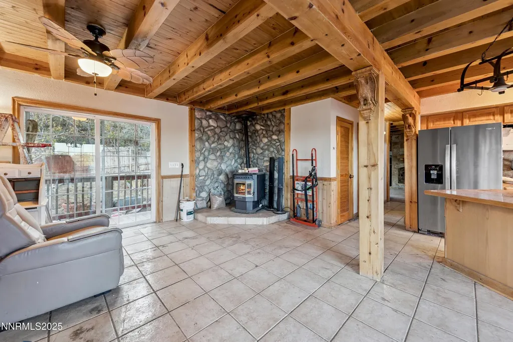 21565 Dortort Reno NV 89521