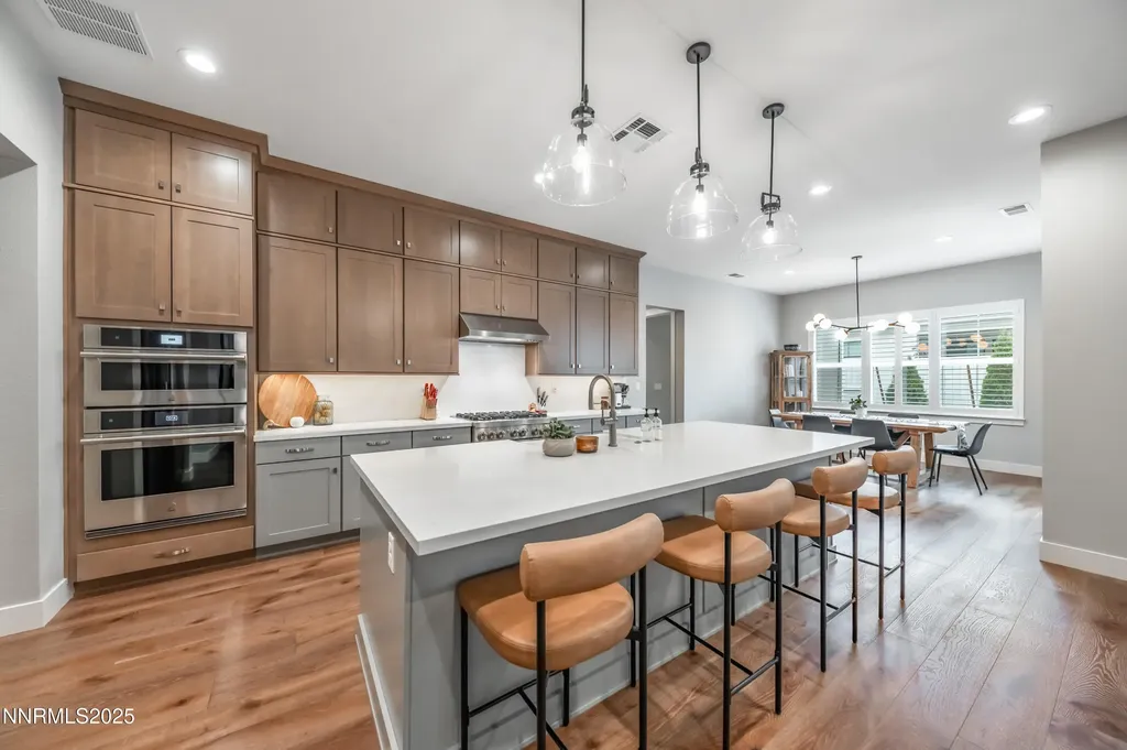 5453 Side Saddle Reno NV 89511