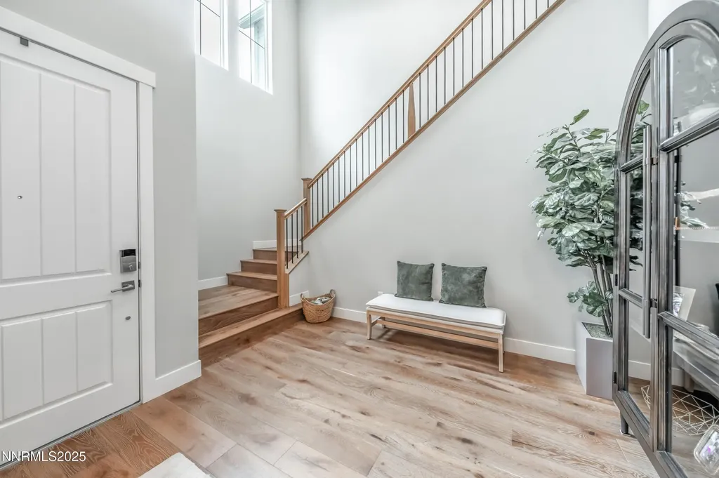 5453 Side Saddle Reno NV 89511