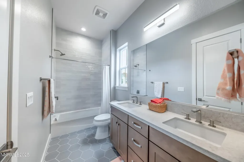 5453 Side Saddle Reno NV 89511