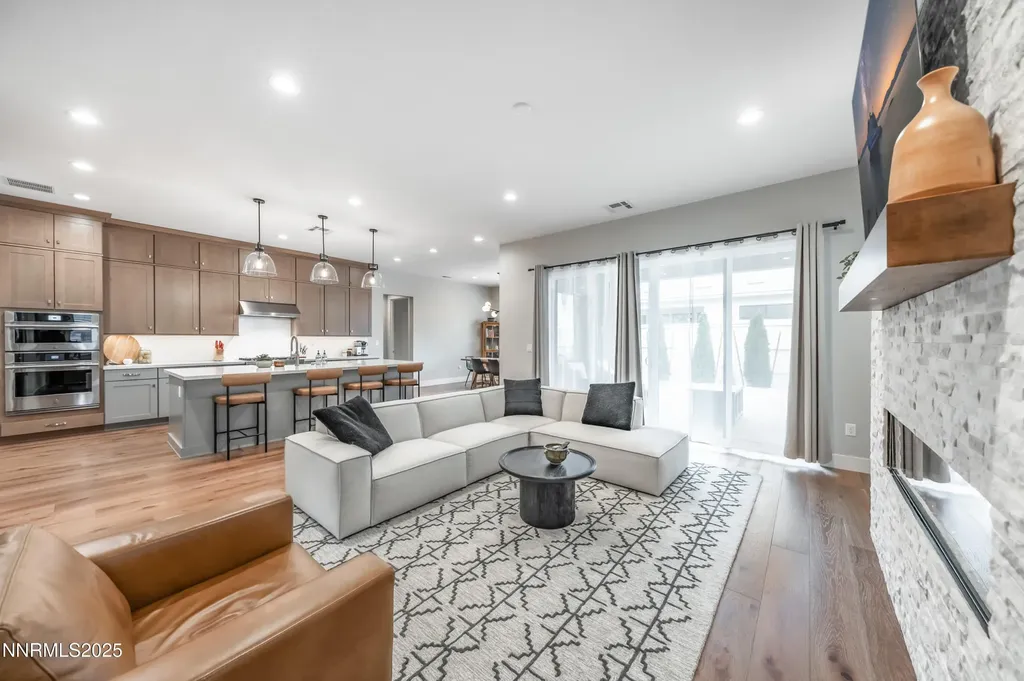 5453 Side Saddle Reno NV 89511