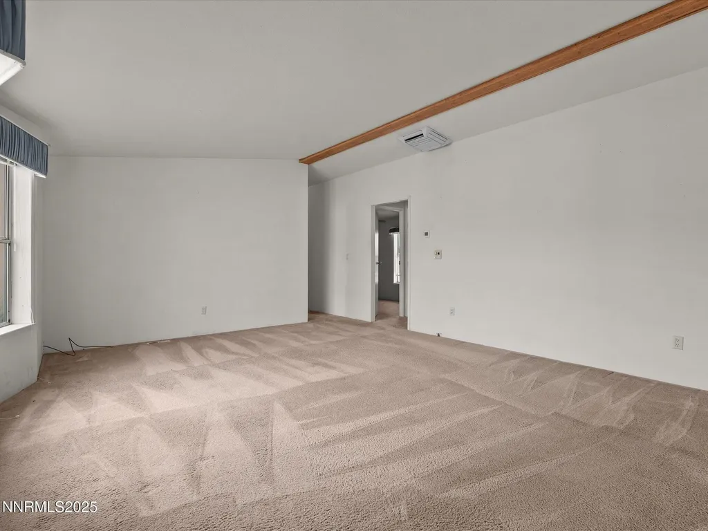 77 Mountain Yerington NV 89447