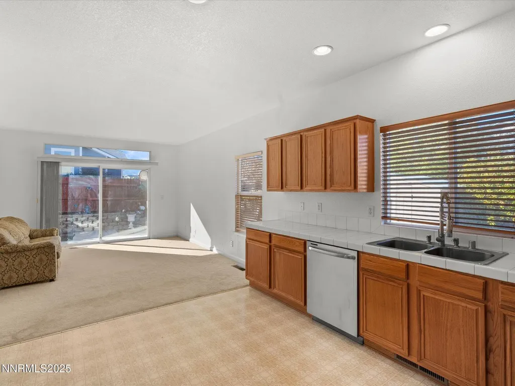 805 Sauvignon Reno NV 89506