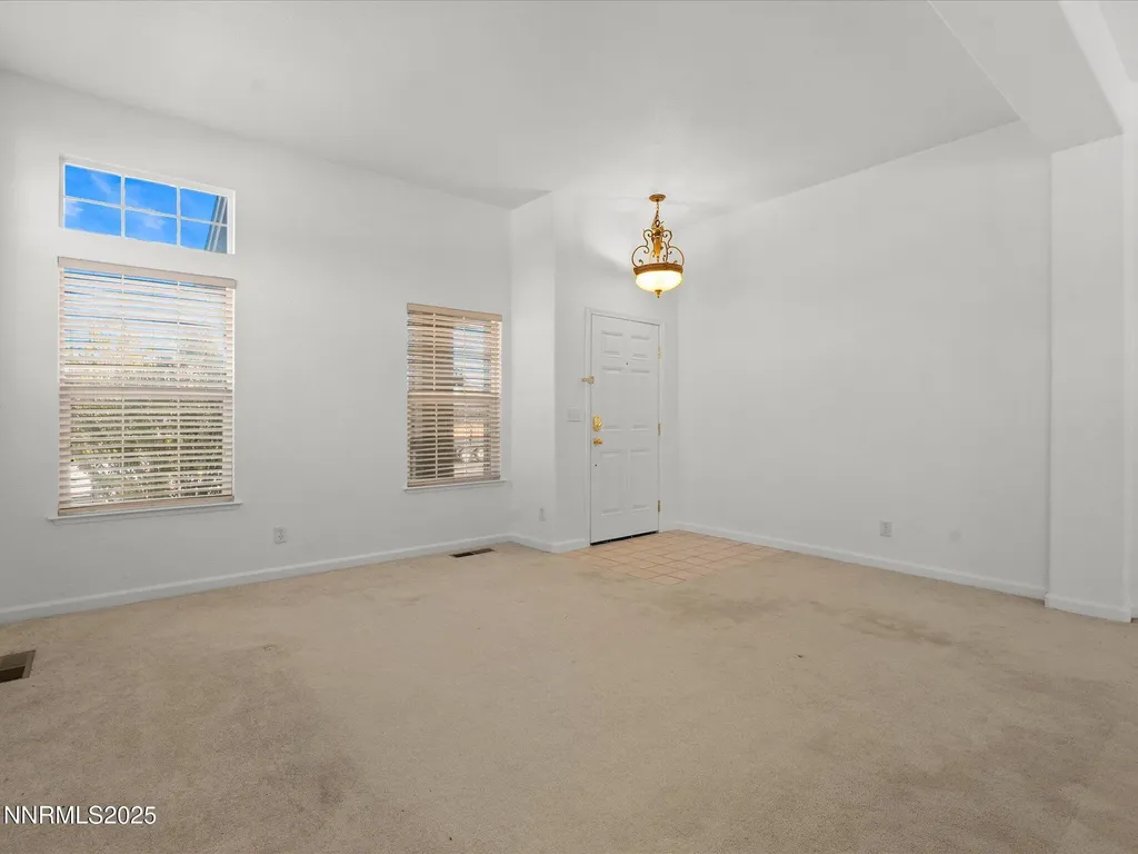 805 Sauvignon Reno NV 89506