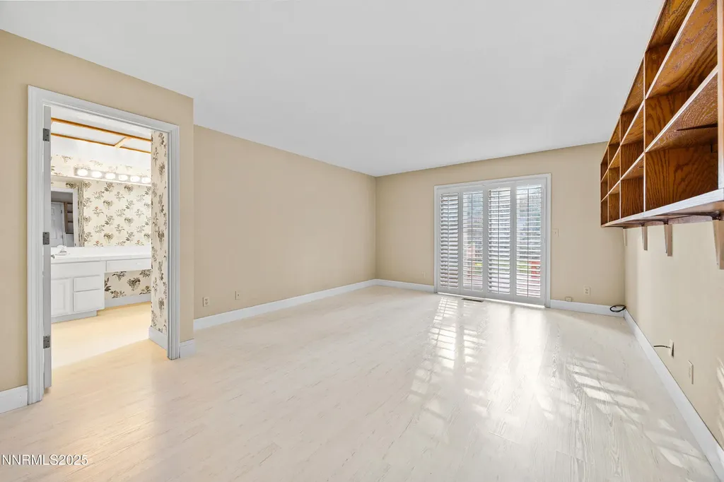 6299 Stone Valley Reno NV 89523
