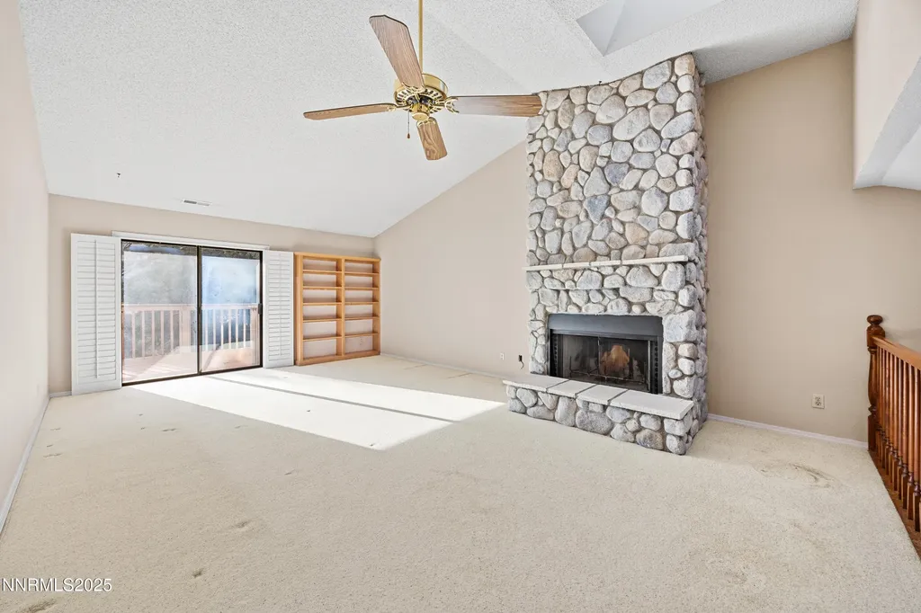 6299 Stone Valley Reno NV 89523