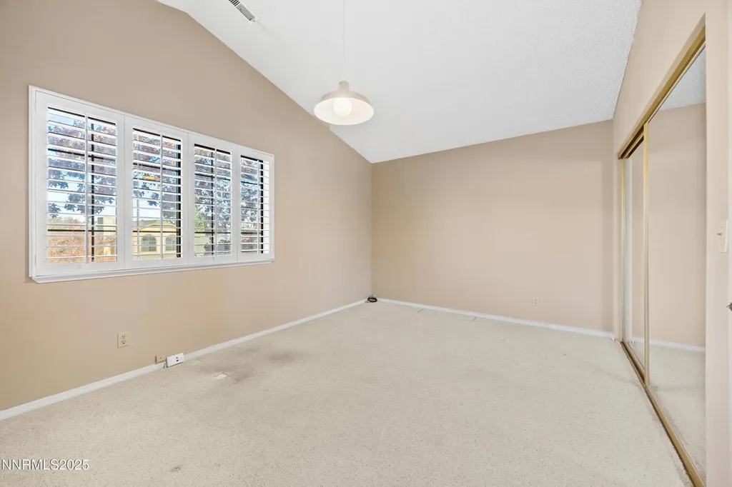 6299 Stone Valley Reno NV 89523