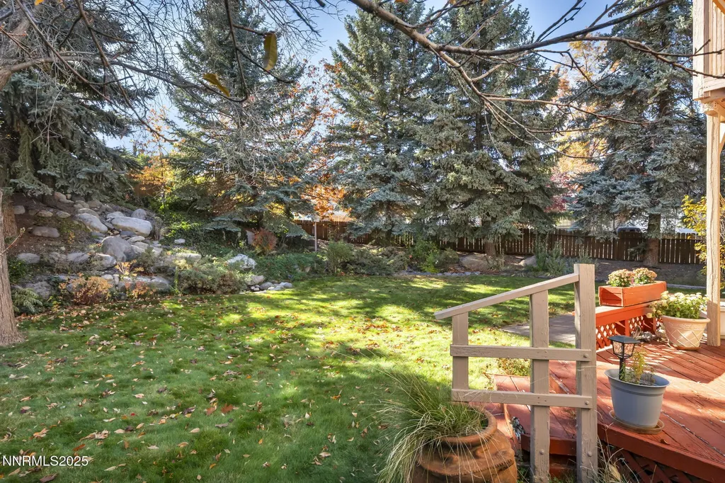 6299 Stone Valley Reno NV 89523