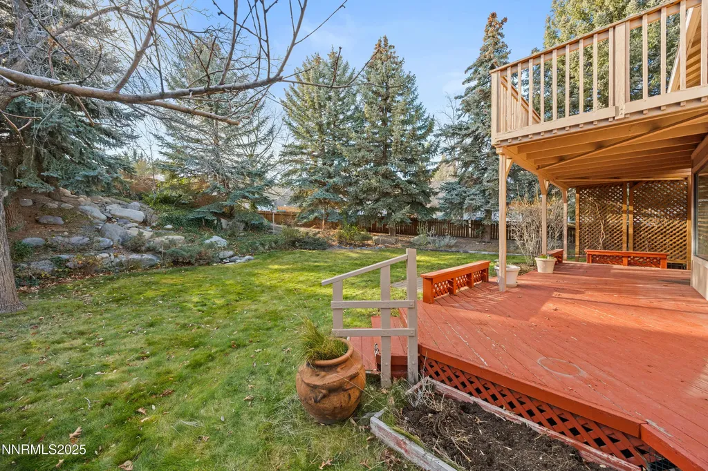 6299 Stone Valley Reno NV 89523