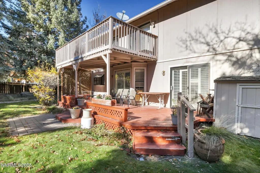 6299 Stone Valley Reno NV 89523