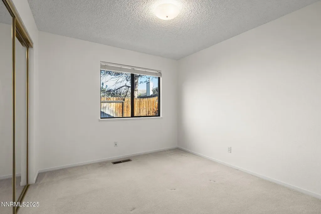 5466 Santa Rosa Sparks NV 89436