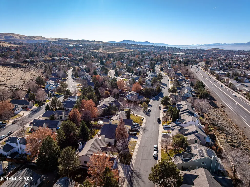 5466 Santa Rosa Sparks NV 89436