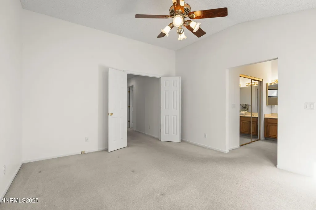 5466 Santa Rosa Sparks NV 89436