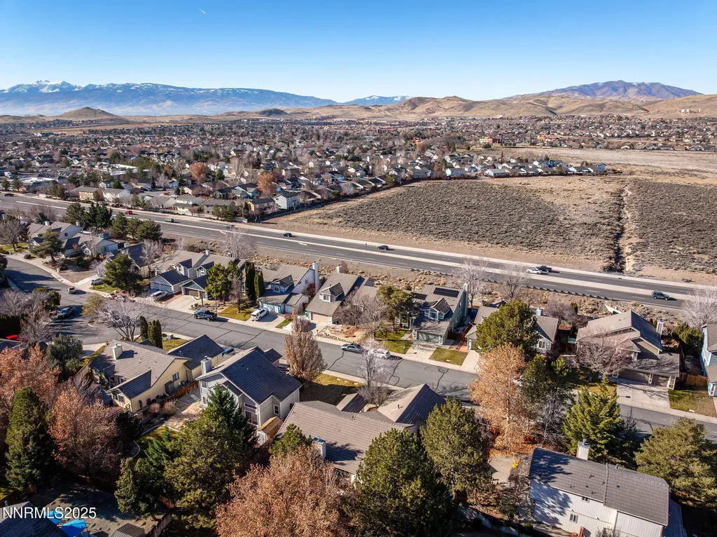 5466 Santa Rosa Sparks NV 89436