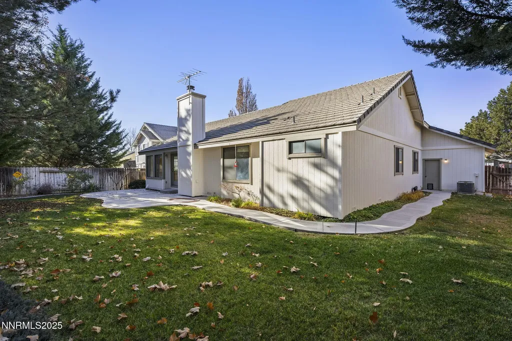 5466 Santa Rosa Sparks NV 89436