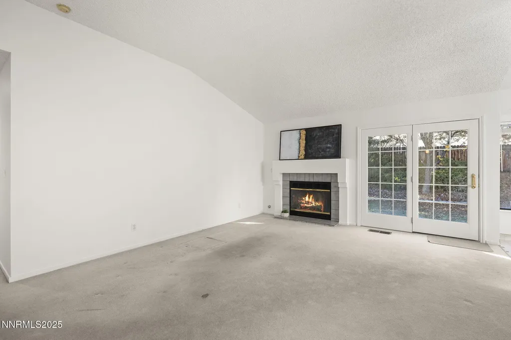 5466 Santa Rosa Sparks NV 89436