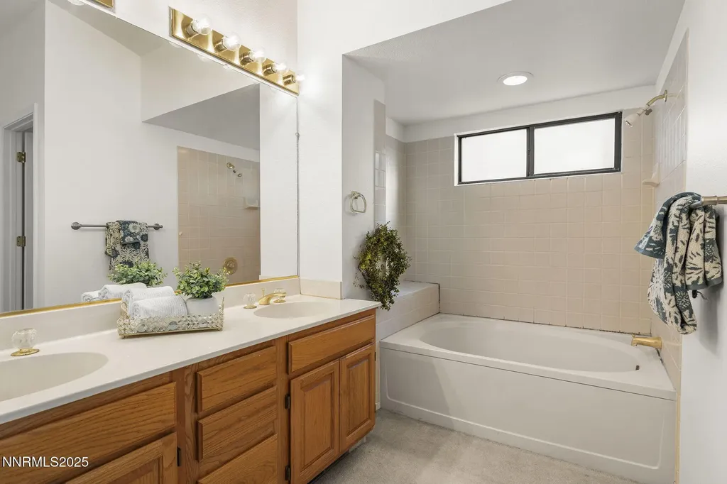 5466 Santa Rosa Sparks NV 89436